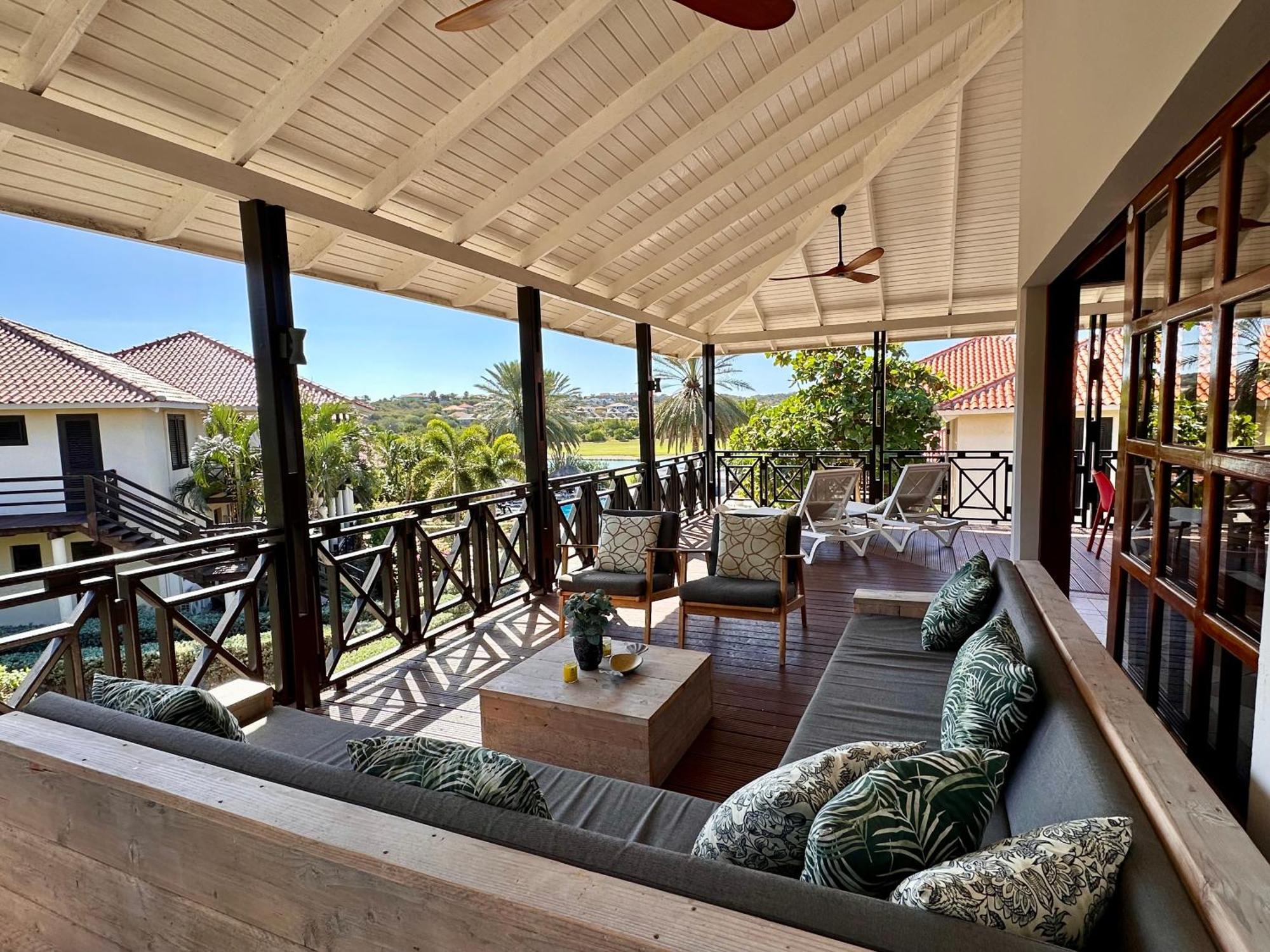 Blue Bay Beach Villas & Apartments Екстериор снимка
